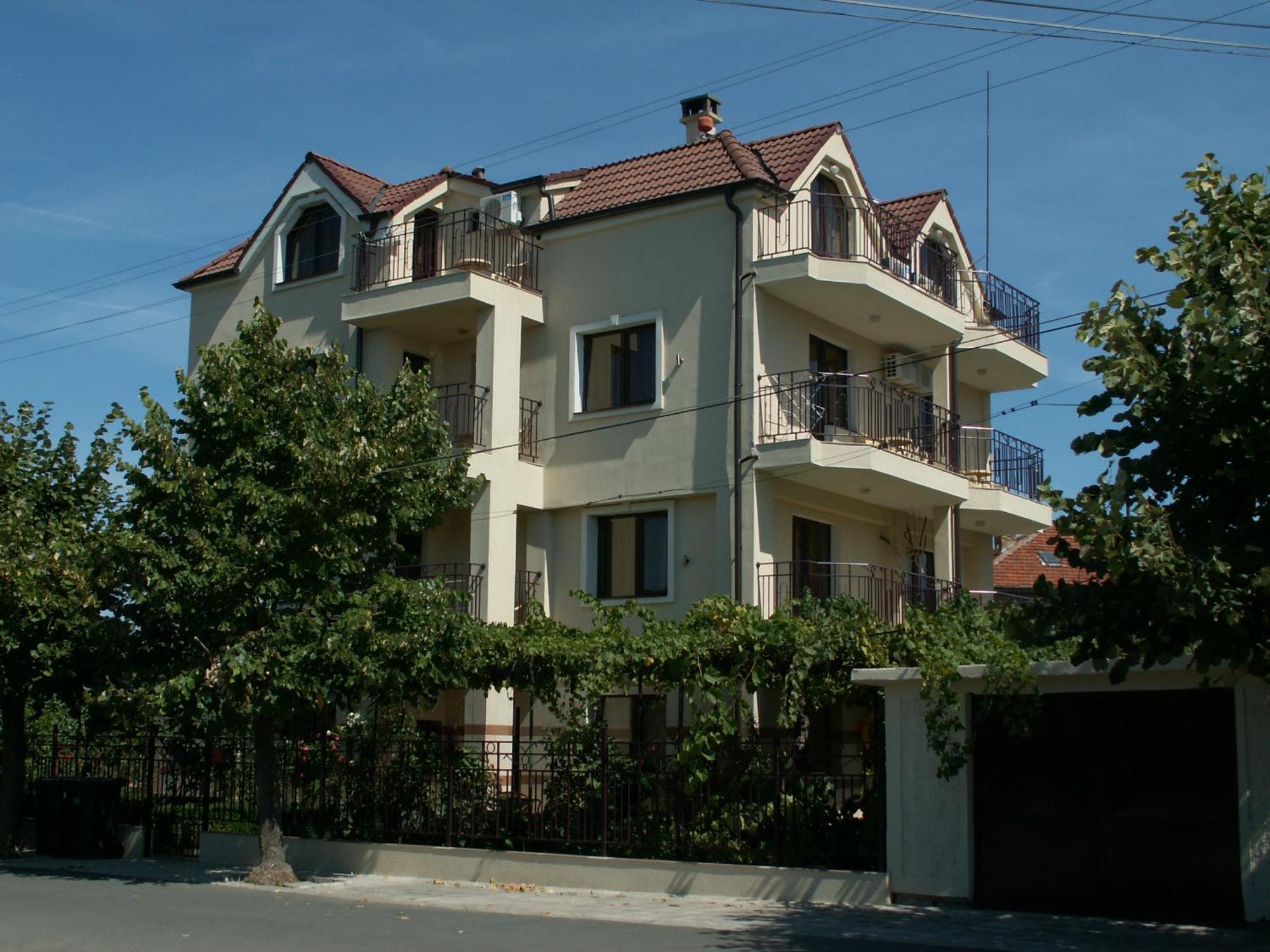 Family Hotel Bellehouse Černomorec Exteriér fotografie