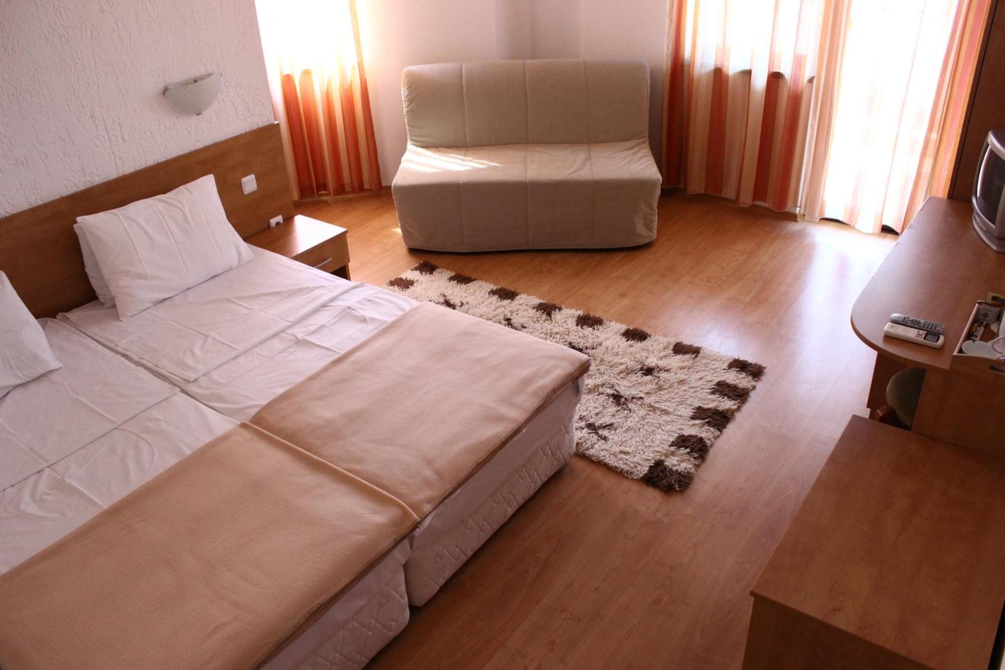 Family Hotel Bellehouse Černomorec Pokoj fotografie